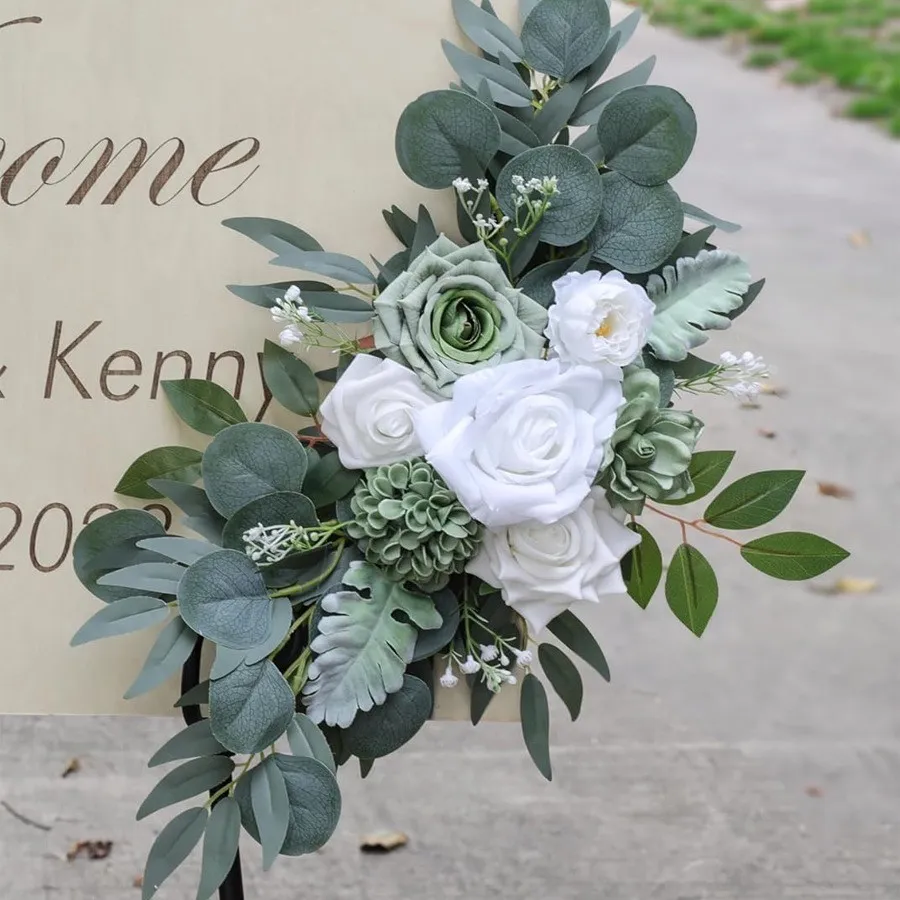 Senior Sign Flower Green & White