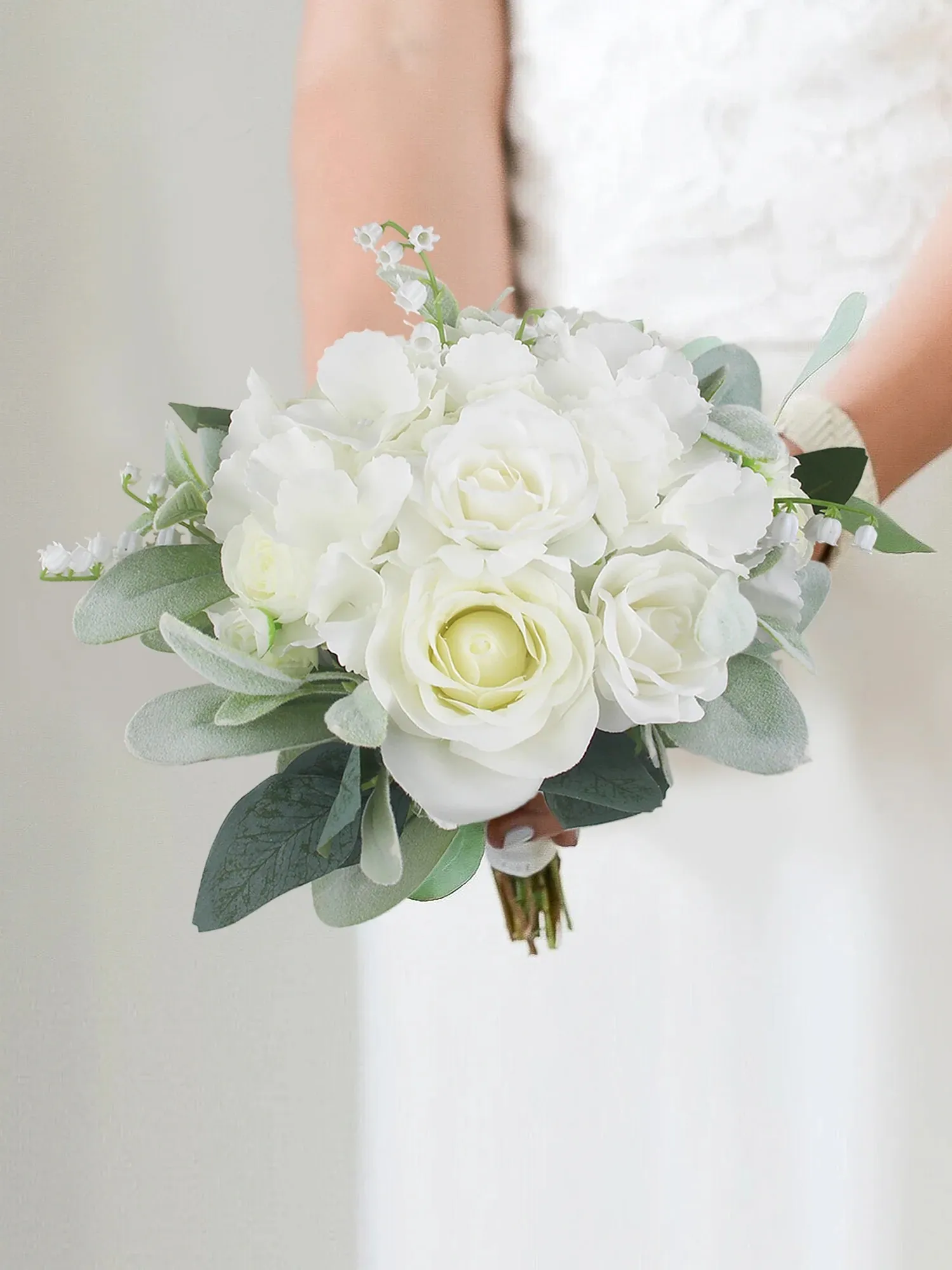 Ivory Aura Bouquet