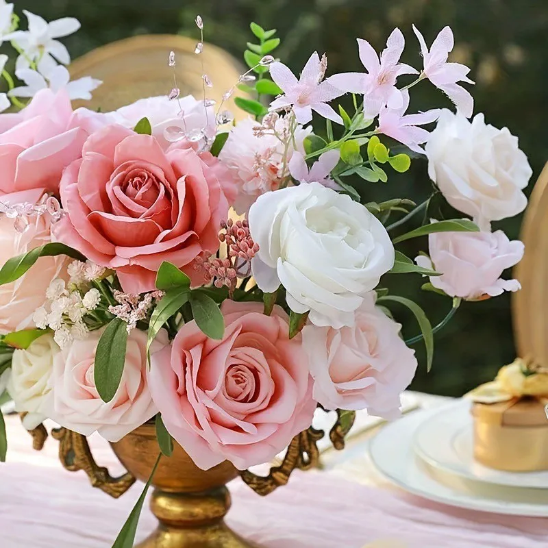graypink rose